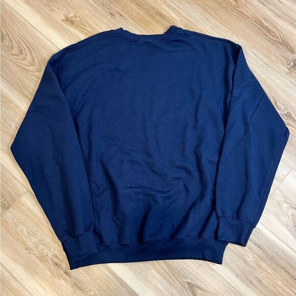 CHUCKY Directors Chair Blue Sweatshirt Size Medium - Picture 2 of 4